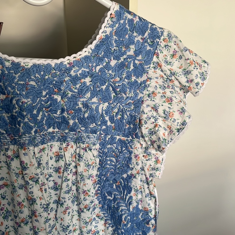 J. Marie embroidered dress XS